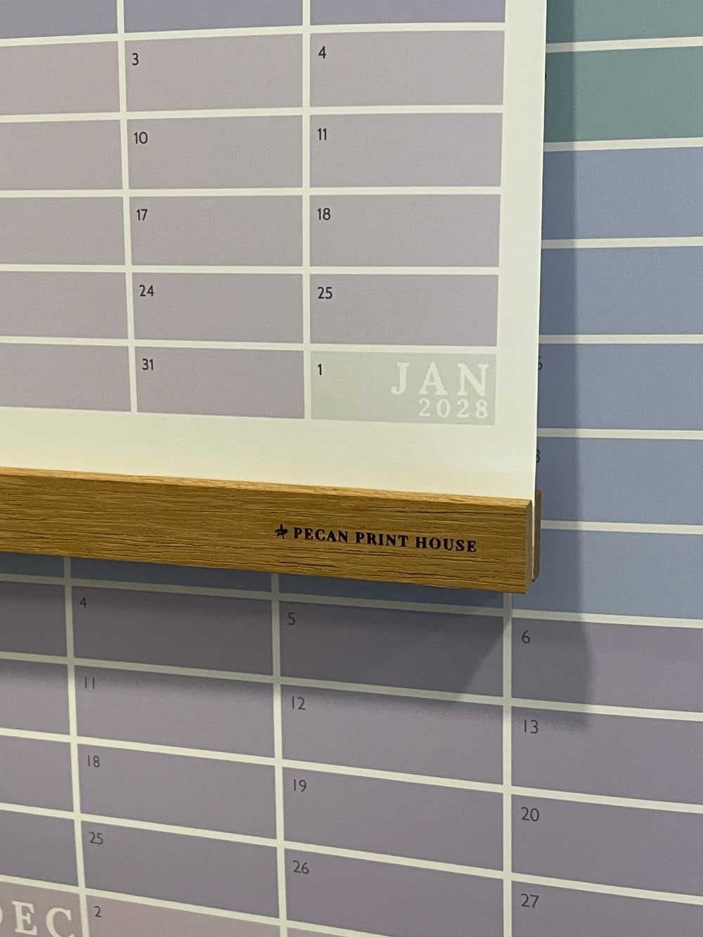 Wooden magnetic poster hanger